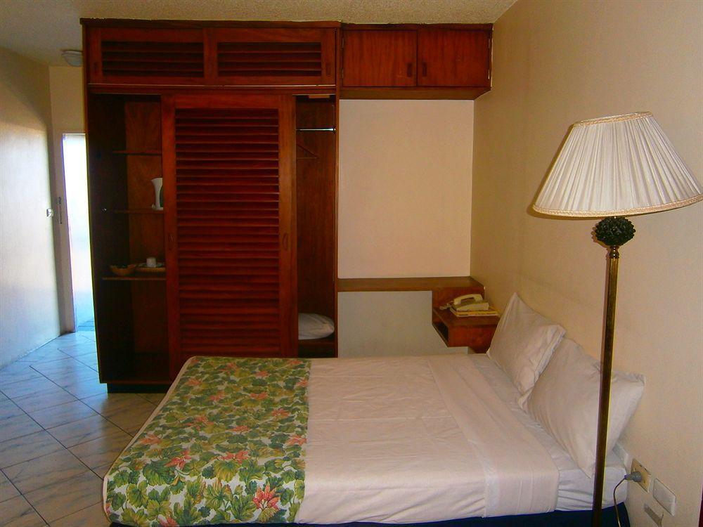 Southern Cross Hotel Сува Экстерьер фото