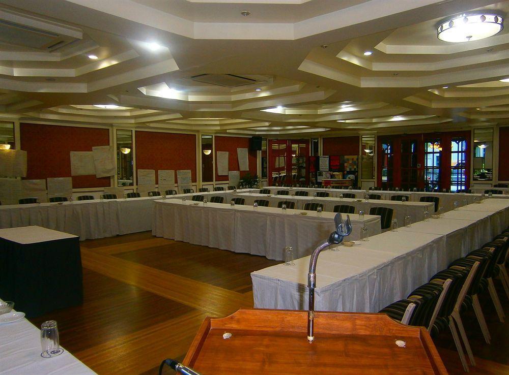 Southern Cross Hotel Сува Экстерьер фото