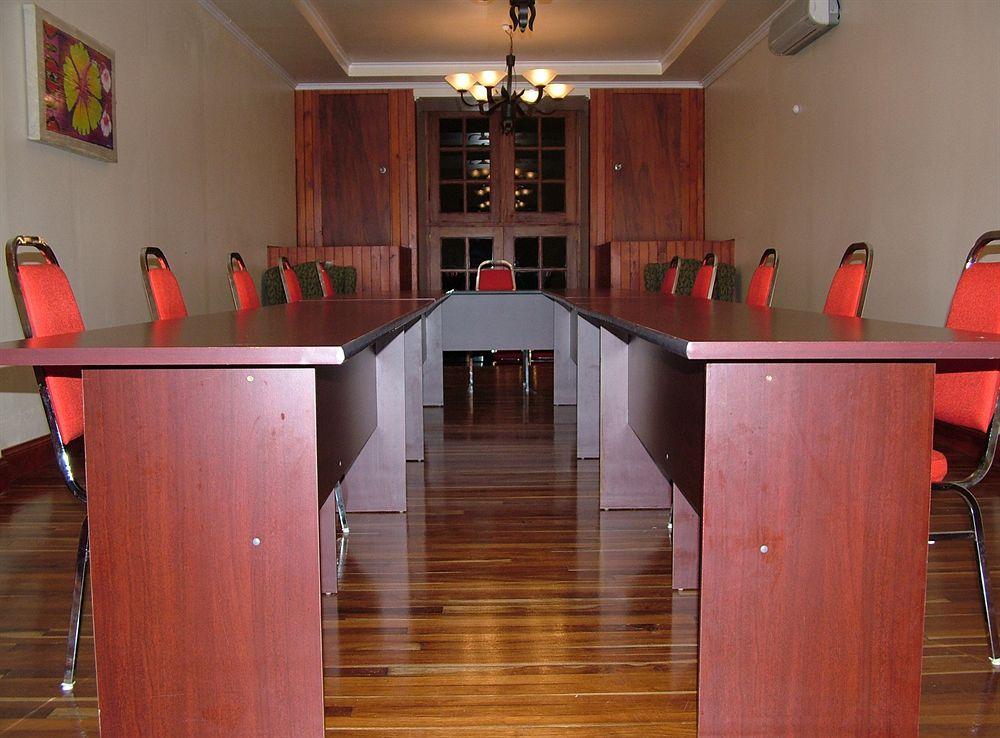 Southern Cross Hotel Сува Экстерьер фото