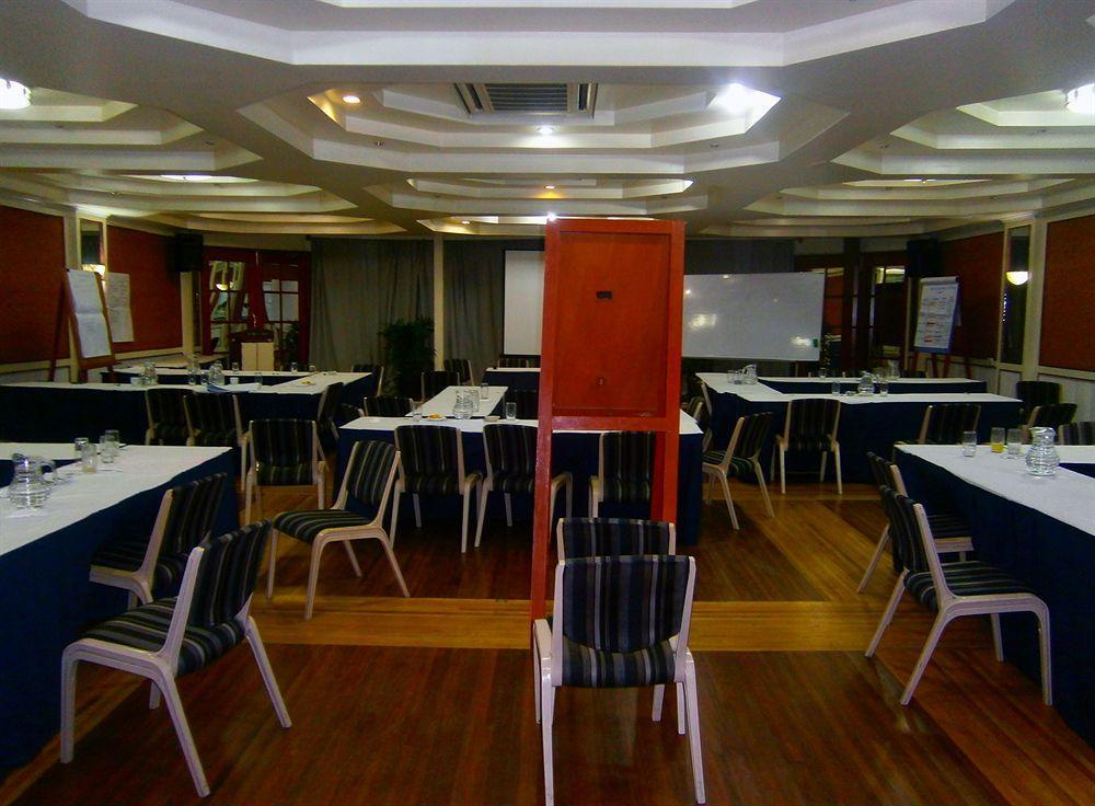 Southern Cross Hotel Сува Экстерьер фото