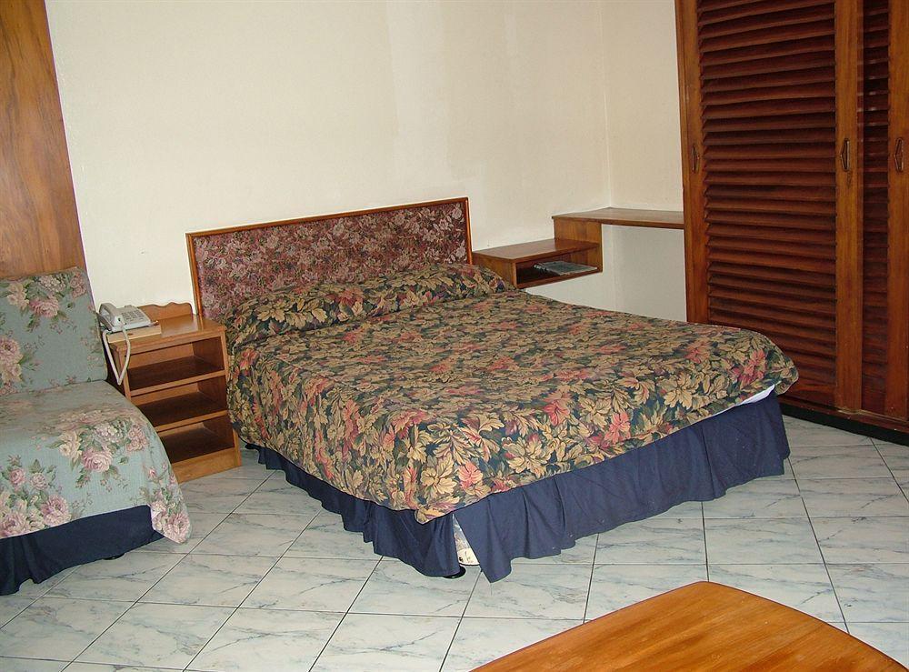 Southern Cross Hotel Сува Экстерьер фото